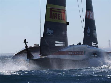 Luna Rossa oggi: le finali di Loius Vuitton Cup in .